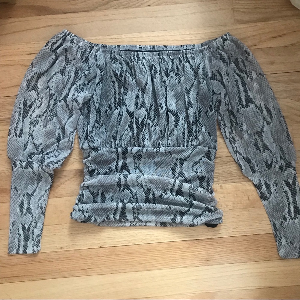 Snake print top